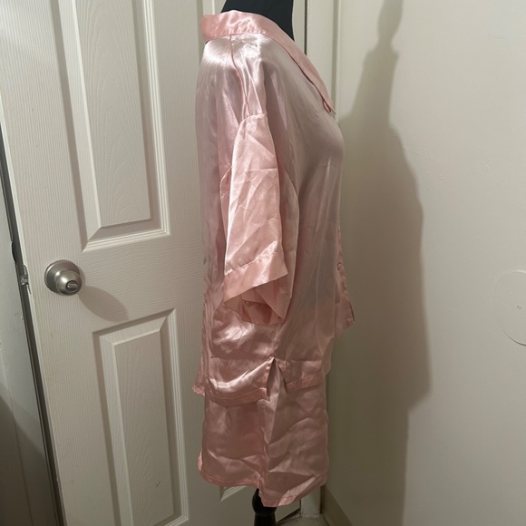 Victoria's Secret Vintage 80's Gold Label Pink Pajama Set Top and Shorts Size M - Picture 4 of 8